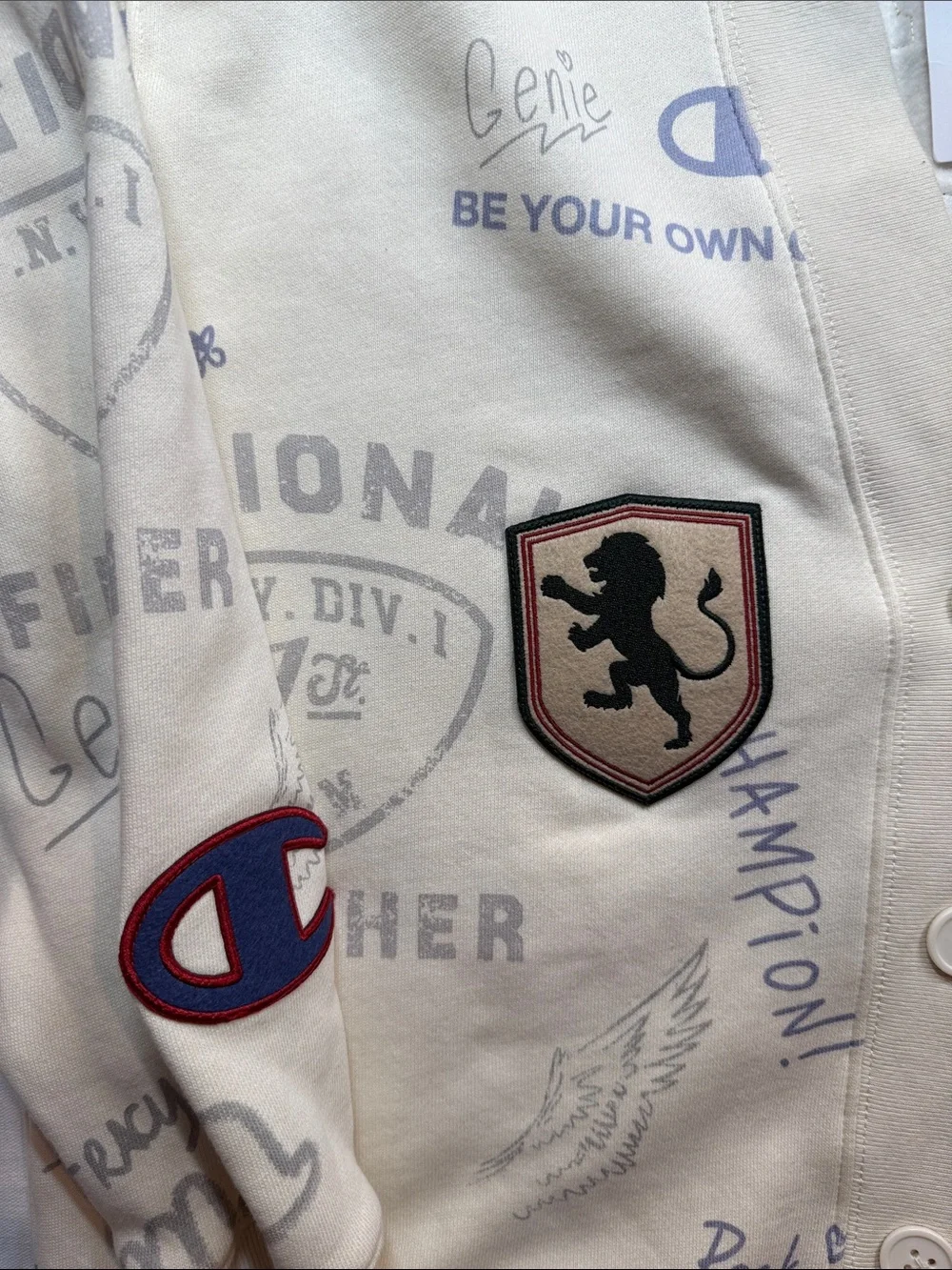 Champion AOP Graphic Cardigan Button Fleece Retro Cream Large L
